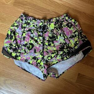 Lululemon hottie hot short